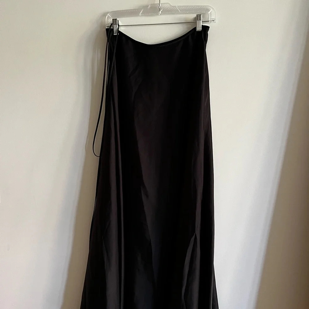 Orseund Iris Black Skirt - Picture 5 of 6